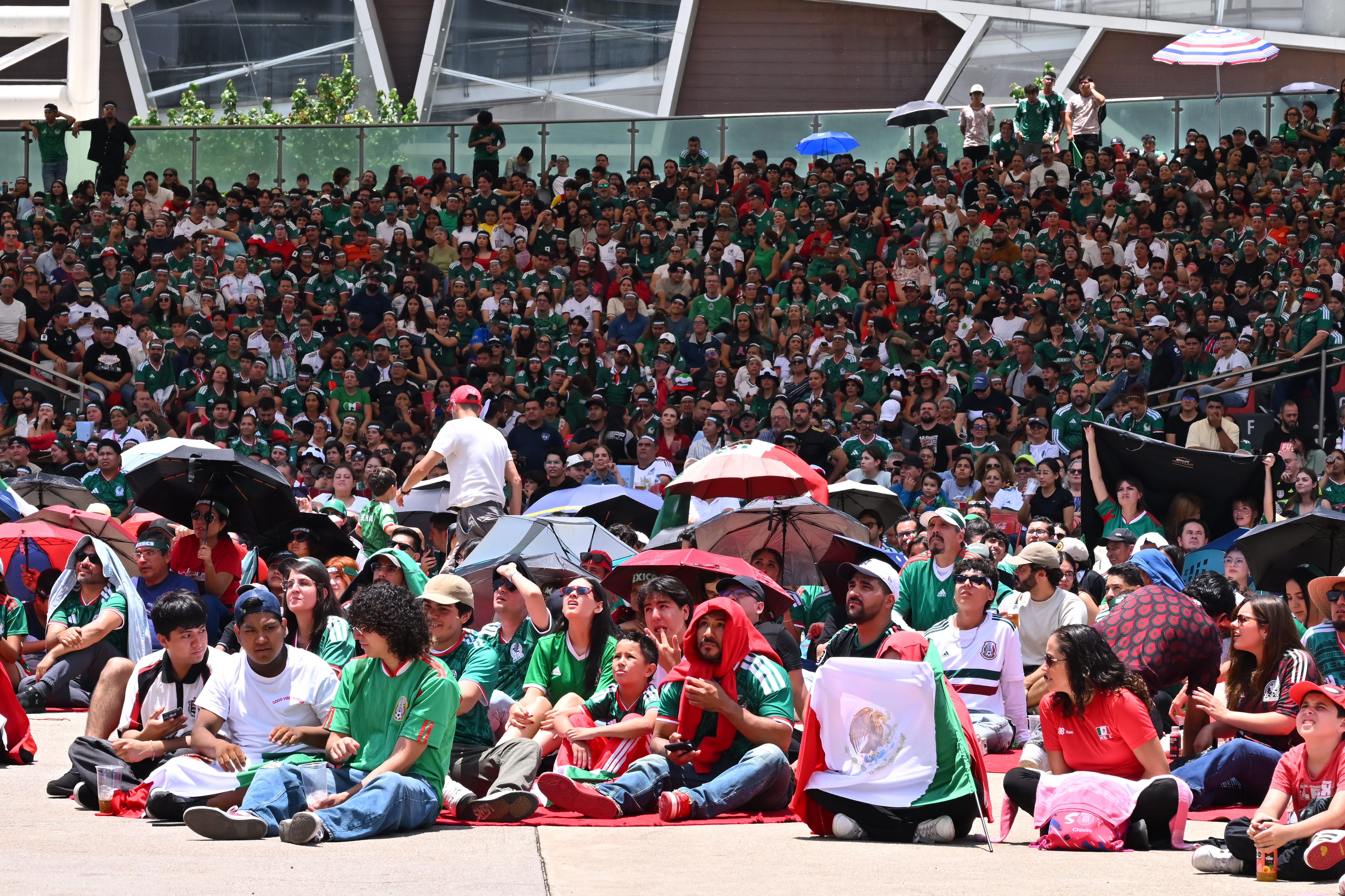 ¡Fiesta y victoria mexicana! Inició el FutFest 2026 en el Centro Cultural Universitario de la UdeG